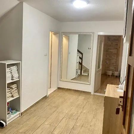 Apartament Stone House